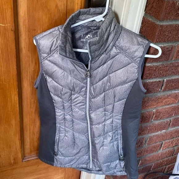 Michael Kors vest - Picture 1 of 4